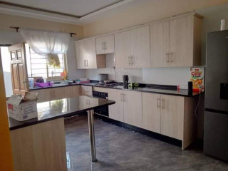 3-bedroom-flat-for-rent-in-chalala