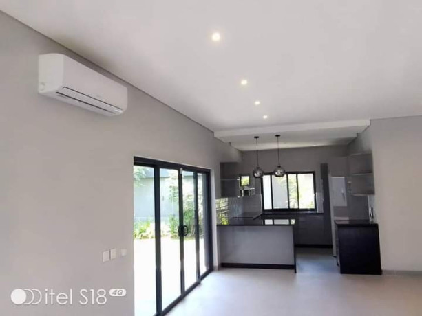 luxury-3-bedroom-apartment-for-rent-in-roma-park-big-9