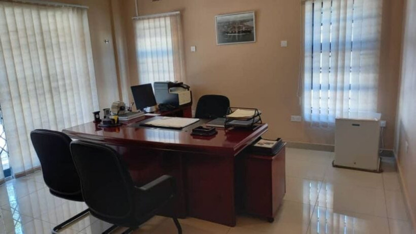 200sqm-office-space-for-rent-in-rhodes-park-big-7