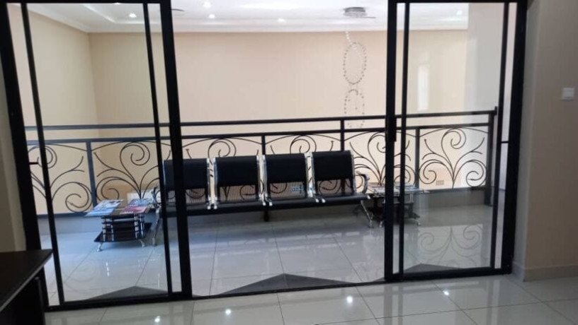 200sqm-office-space-for-rent-in-rhodes-park-big-4