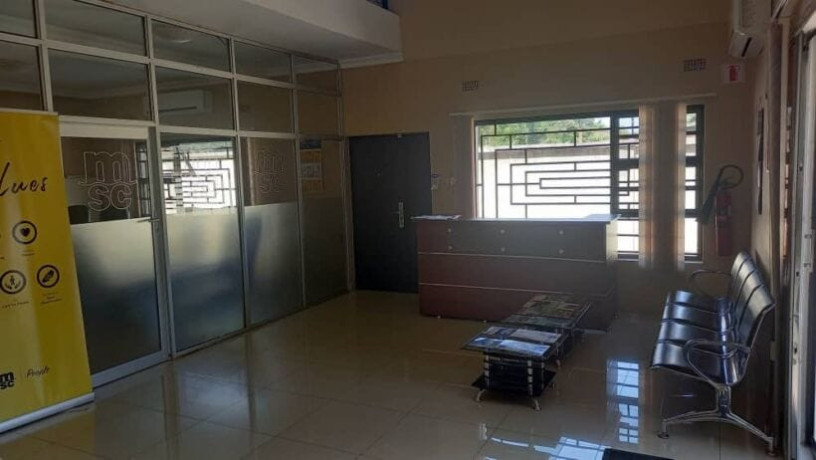 200sqm-office-space-for-rent-in-rhodes-park-big-3