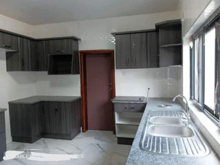 3 Bedroom Flat For Rent In Makeni