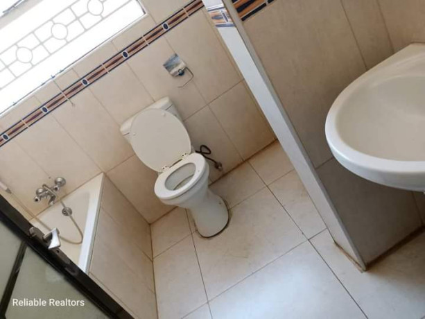3-bedroom-flat-for-rent-in-chalala-big-5