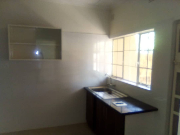 standard-3-bedroomed-in-kabulonga-big-3