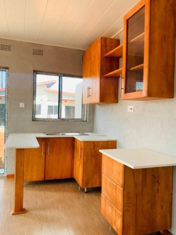 1-bedroom-flat-for-rent-in-lilayi-big-5
