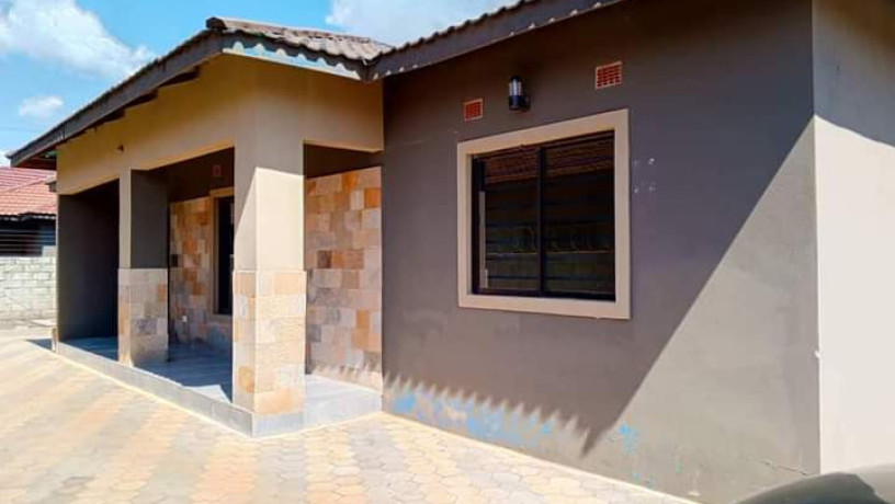 spacious-3-bedroom-stand-alone-house-for-rent-in-new-kasama-big-5