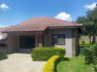 2-bedroom-flat-for-rent-in-roma-park