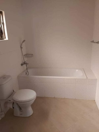 2-bedroom-flat-for-rent-in-chalala-big-4