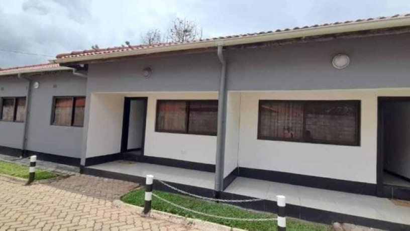 3-bedroom-flat-for-rent-in-kabulonga-big-0