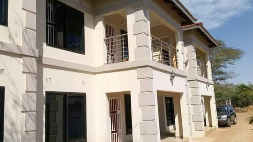 3-bedroom-flat-for-rent-in-ibex-hill-big-3