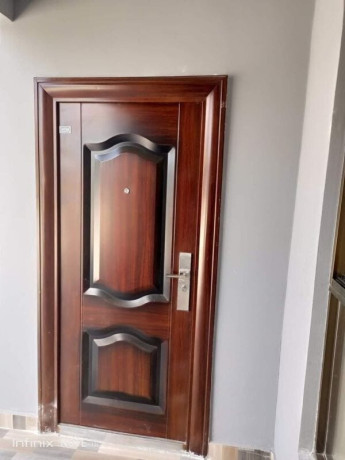 2-bedroom-flat-for-rent-in-makeni-big-3