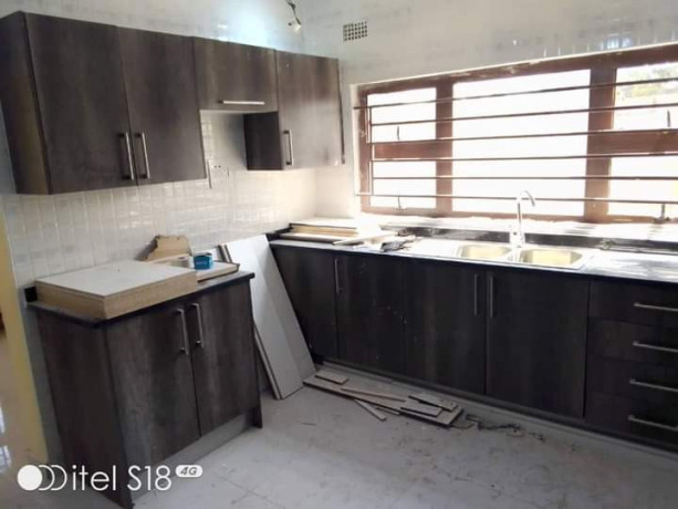 3-bedroom-flat-for-rent-in-chalala-big-5