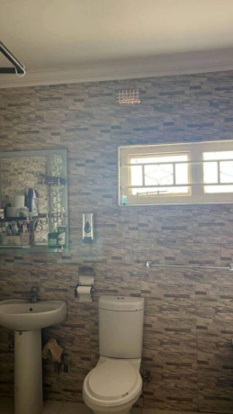 4-bedroom-flat-for-rent-in-makeni-east-big-3