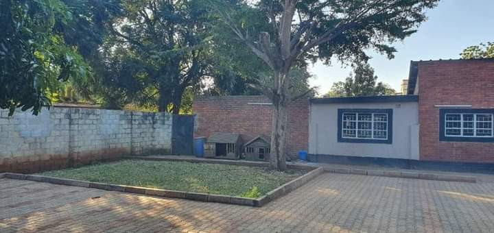 1-bedroom-flat-for-rent-in-chalala-big-7