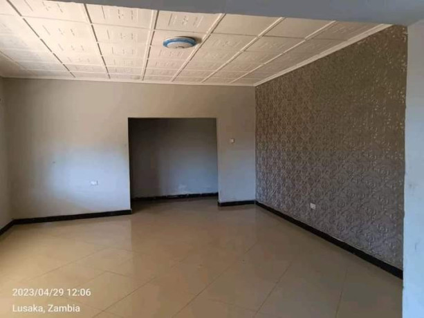 3-bedroom-flat-for-rent-in-chalala-big-1