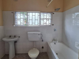 3 Bedroom Flat For Rent In Kabulonga