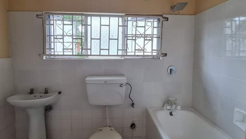 3-bedroom-flat-for-rent-in-kabulonga-big-0