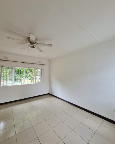 3-bedroom-flat-for-rent-in-kabulonga-big-2