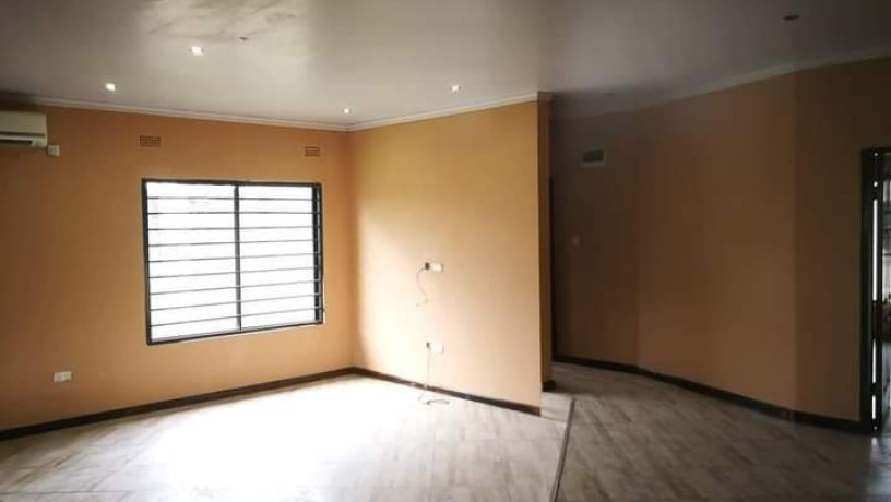 3-bedroom-flat-for-rent-in-makeni-big-9