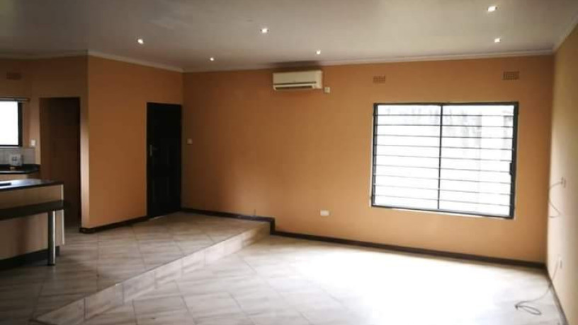 3-bedroom-flat-for-rent-in-makeni-big-8