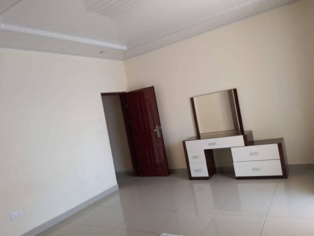 2-bedroom-flat-for-rent-in-ibex-hill-big-6