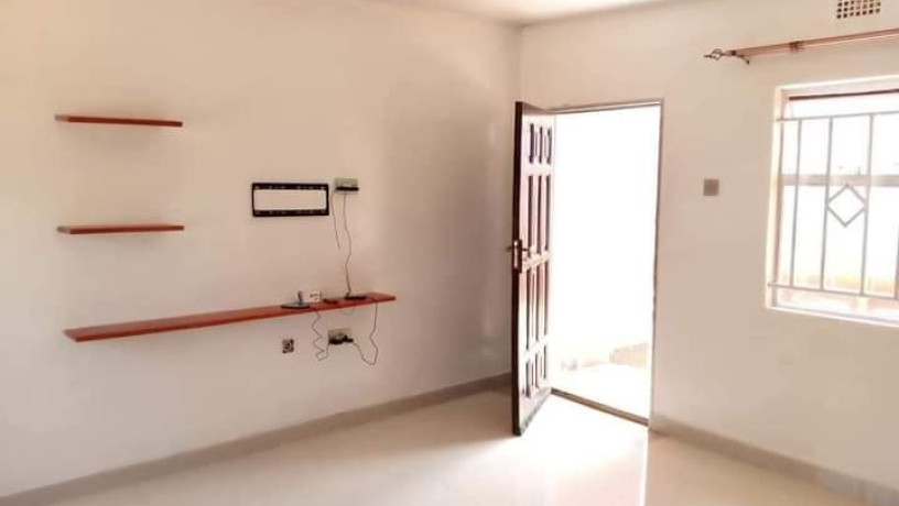 1-bedroom-flat-for-rent-in-chalala-big-1