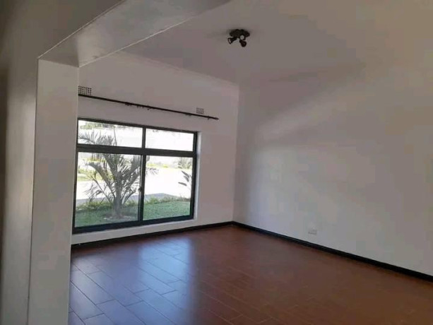 3-bedroom-flat-for-rent-in-olympia-big-4