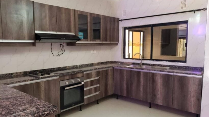 2-bedroom-flat-for-rent-in-ibex-hill-big-6