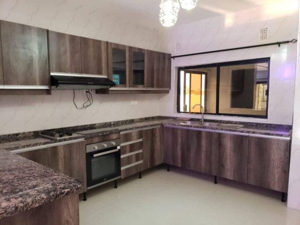 2-bedroom-flat-for-rent-in-ibex-hill-big-6