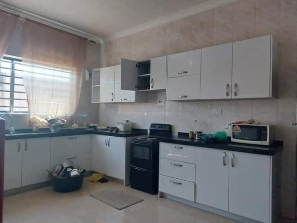 3-bedroom-flat-for-rent-in-chalala-big-2