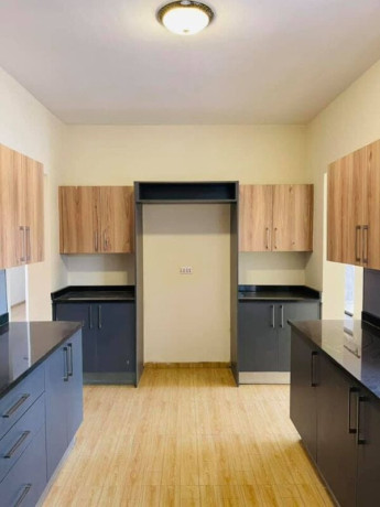 3-bedroom-houses-for-rent-in-roma-big-2