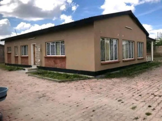 3 Bedroom House For Rent in Kamwala South