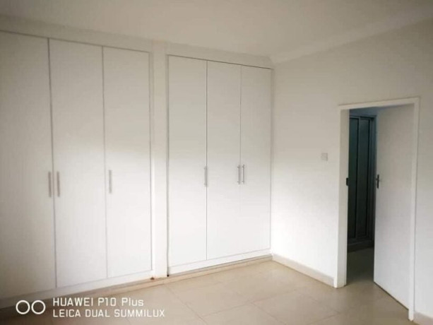 3-bedroom-flat-for-rent-in-kabulonga-big-6