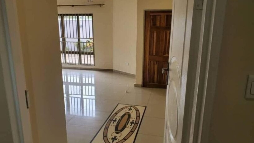 2-bedroom-flat-for-rent-in-chalala-big-1