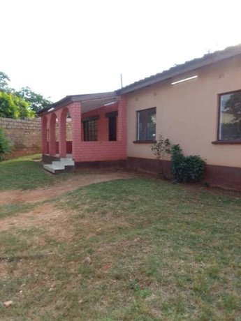 3-bedroom-house-for-rent-in-avondale-big-1