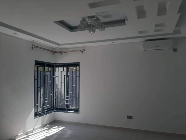5-bedroom-double-storey-flat-for-rent-in-longacres-big-7