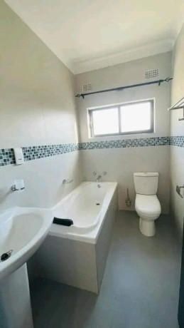 3-bedroom-flat-for-rent-in-olympia-big-4