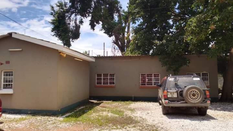 beautiful-3-bedroom-house-for-rent-in-rhodes-park-big-3