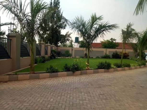 2-bedroom-double-storey-house-for-rent-in-meanwood-ibex-big-0