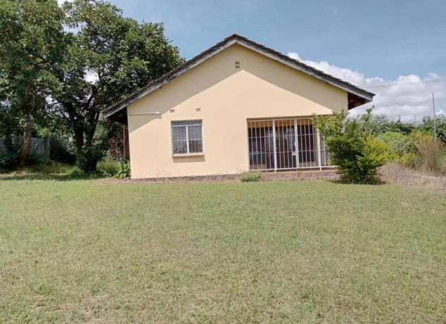 3-bedroomed-house-for-rent-in-ibex-hill-big-0