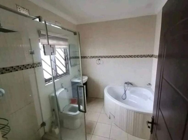 3-bedroomed-apartment-for-sale-in-roma-park-big-5