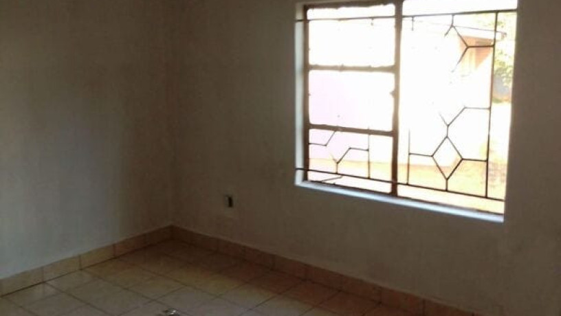 3-bedroom-house-for-rent-in-avondale-big-2