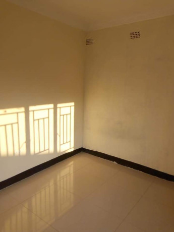 1-bedroom-flat-for-rent-in-chamba-valley-big-7