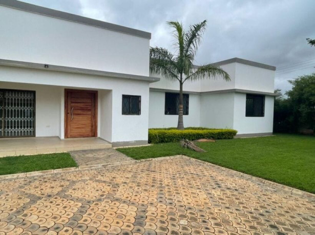 3-bedroom-stand-alone-house-in-lilayi-big-2