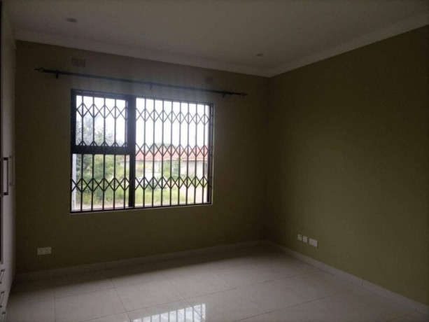 2-bedroom-flat-for-rent-in-roma-park-big-2