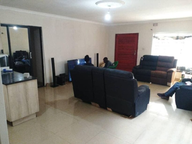 3-bedroom-flat-for-rent-in-ibex-hill-big-4