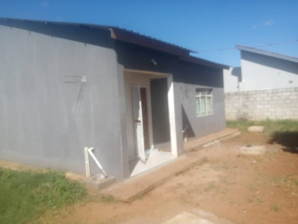 2-bedroom-flat-for-rent-in-lilayi-big-2