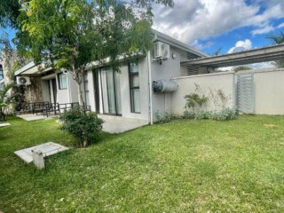 2-bedroomed-fully-furnished-executive-flat-for-rent-in-romapark