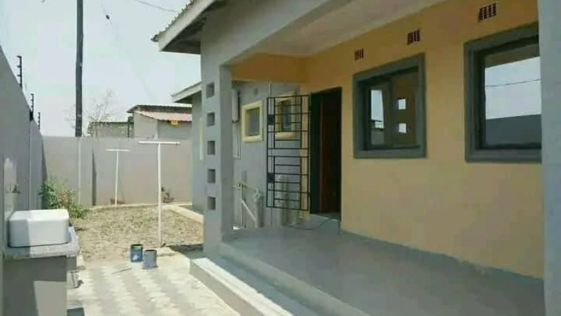 3-bedroom-semi-detached-flat-for-rent-in-silverest-big-5