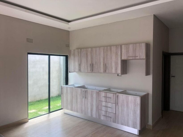 1-bedroomed-apartment-flat-for-rent-in-foxdale-big-5